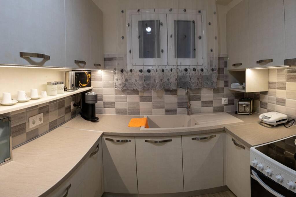 D3 Central Stylish Apartment โวโลส ภายนอก รูปภาพ